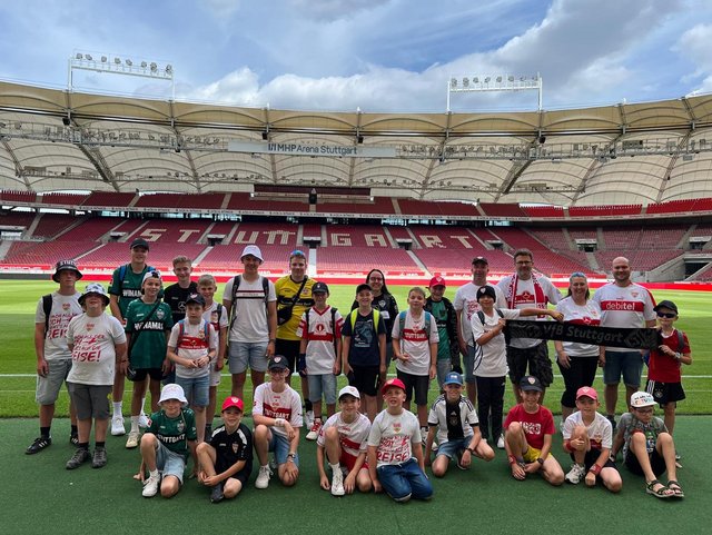 Gruppenbild im Stadion