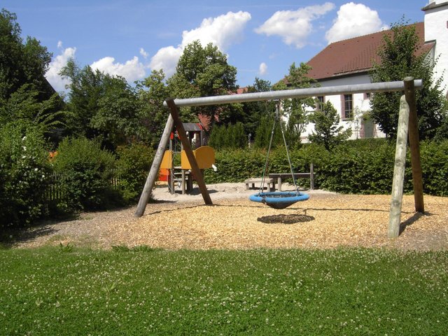 Spielplatz beim Rathaus in Schopfloch