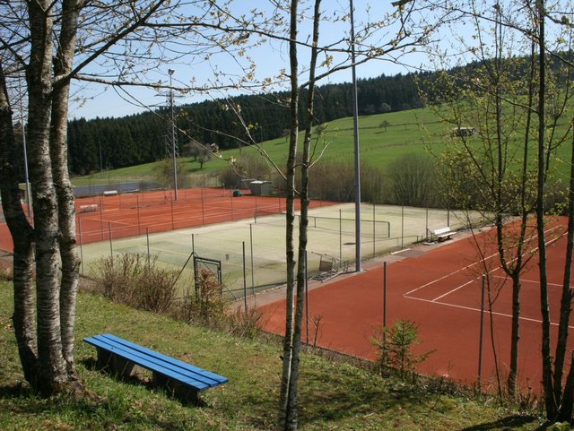 Tennisplätze in Schopfloch