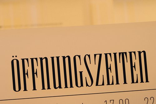 Telefonnummern - Öffnungszeiten